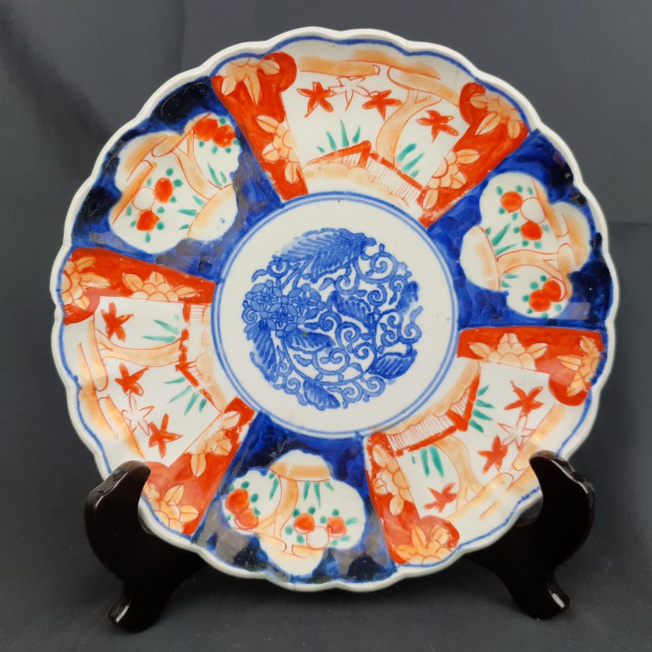 Assiette fleurs imari Japon