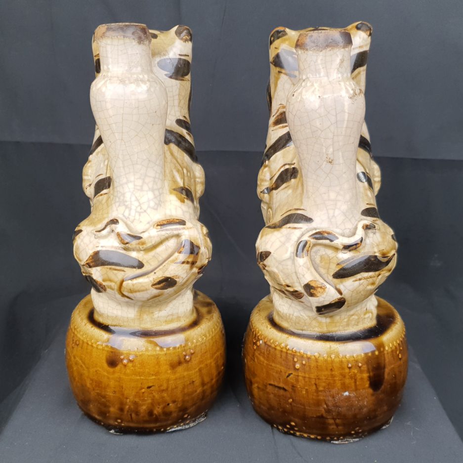 Paire de tigres porcelaine céramique Japon