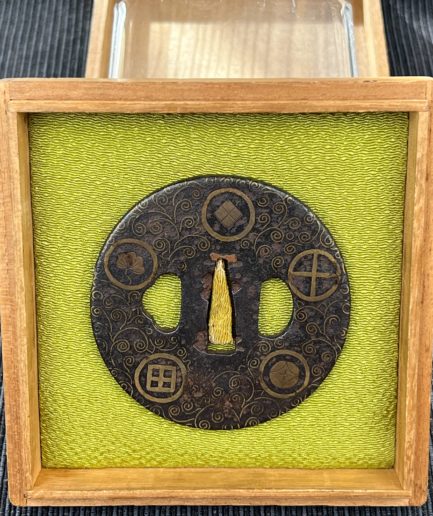 Tsuba heian jo japon emblemes japonais mon kogeiya