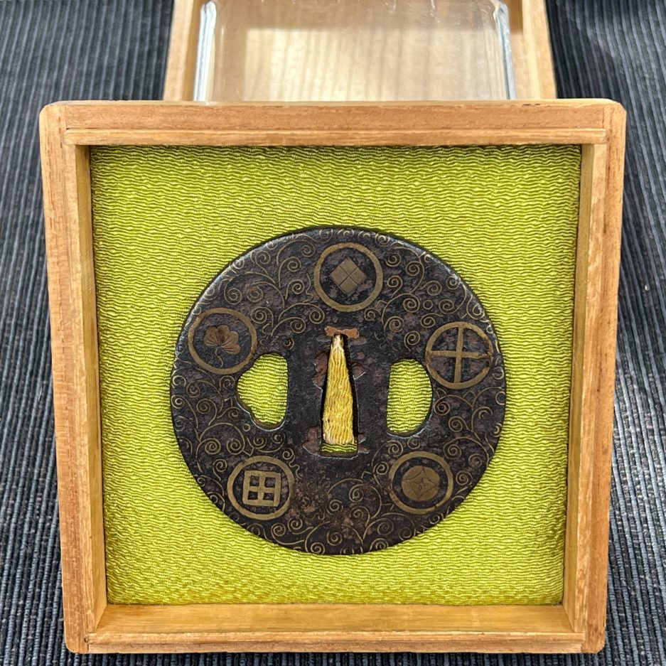 Tsuba heian jo japon emblemes japonais mon kogeiya