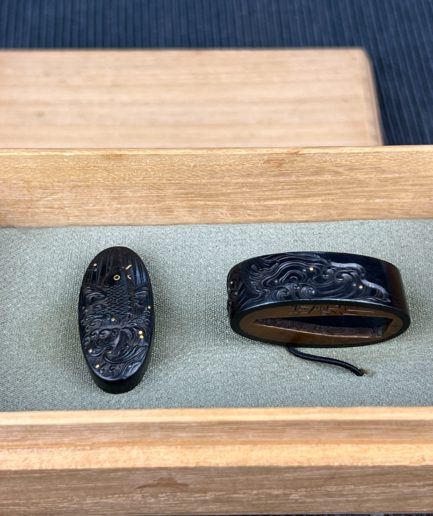 Fuchi kashira japon sabre japonais art samourai carpe Edo