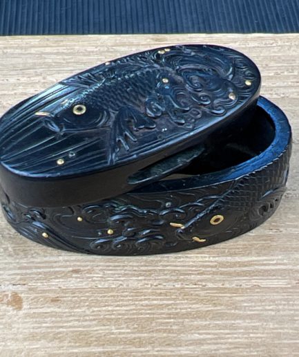 Fuchi kashira japon sabre japonais art samourai carpe Edo