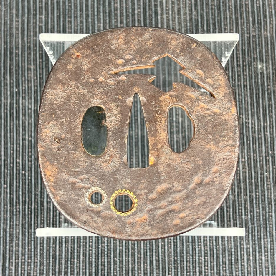 Tsuba sukashi udenuki ana Japon