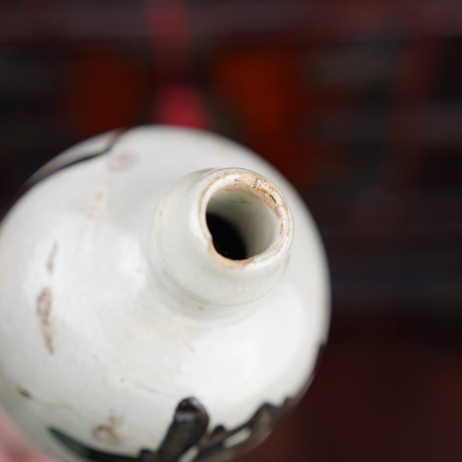Bouteille à sake Meiji Japon XIXe s. Tokkuri kanji japon décoration Luc Hedin Kogeiya