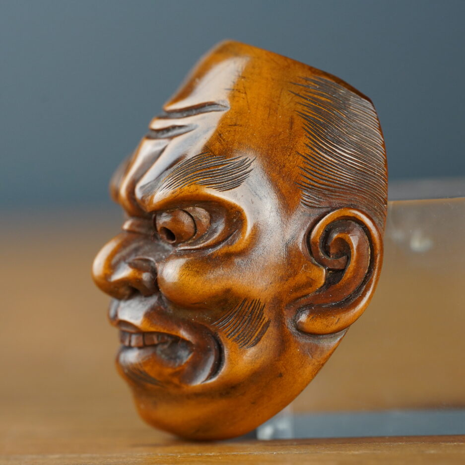 Netsuke japon masque homme en bois