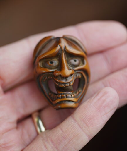 Netsuke représentant un démon Oni - Mi-Edo Fin du XVIIIe s.