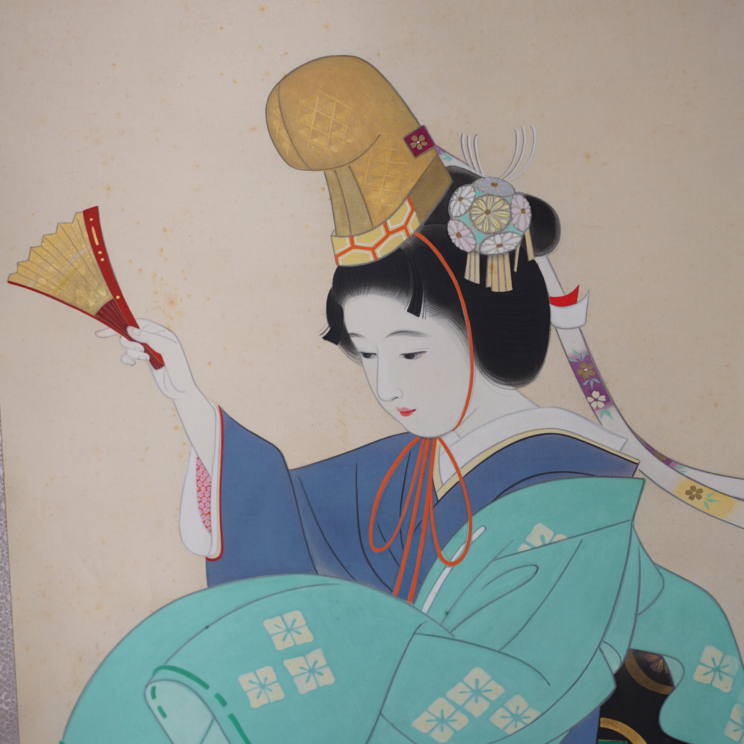 kakejiku-kakemono-danseuse-japonaise-bugaku-showa-antiquaire-japon-luc-hedin-04644 Kakemono kakejiku danseuse Japon Bugaku éventail I Luc Hédin antiquaire art japonais Kogeiya