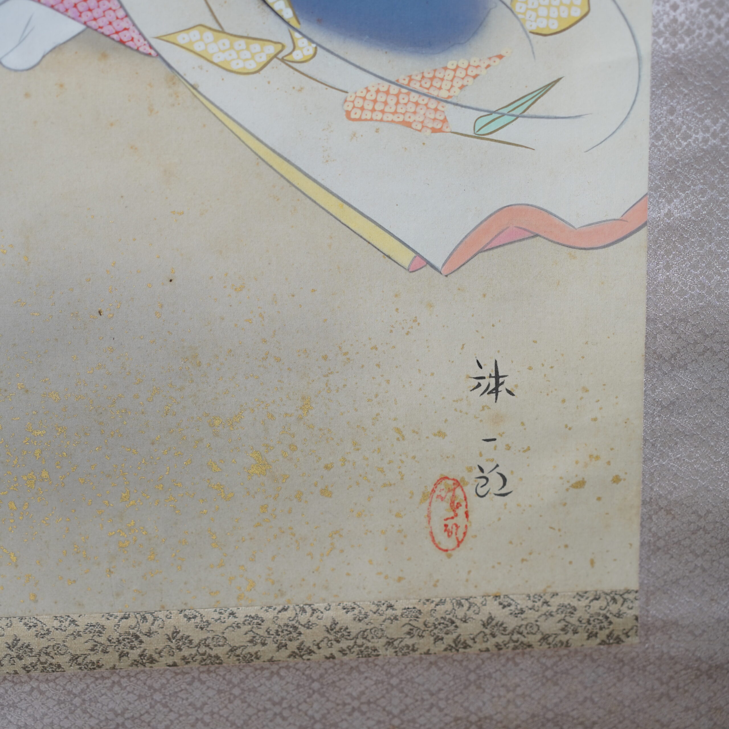 kakejiku-kakemono-danseuse-japonaise-bugaku-showa-antiquaire-japon-luc-hedin-04650 Kakemono kakejiku danseuse Japon Bugaku éventail I Luc Hédin antiquaire art japonais Kogeiya