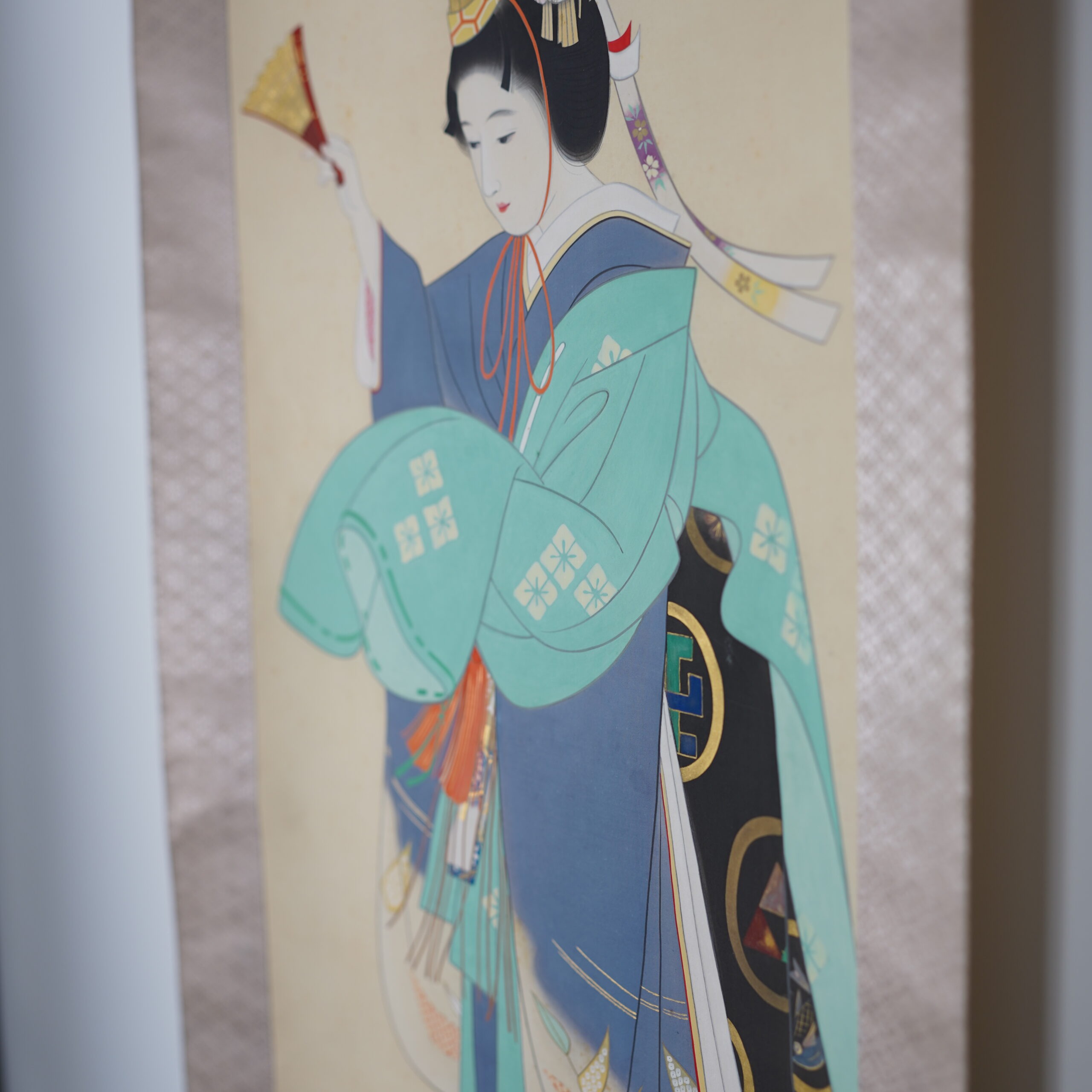 kakejiku-kakemono-danseuse-japonaise-bugaku-showa-antiquaire-japon-luc-hedin-04651 Kakemono kakejiku danseuse Japon Bugaku éventail I Luc Hédin antiquaire art japonais Kogeiya