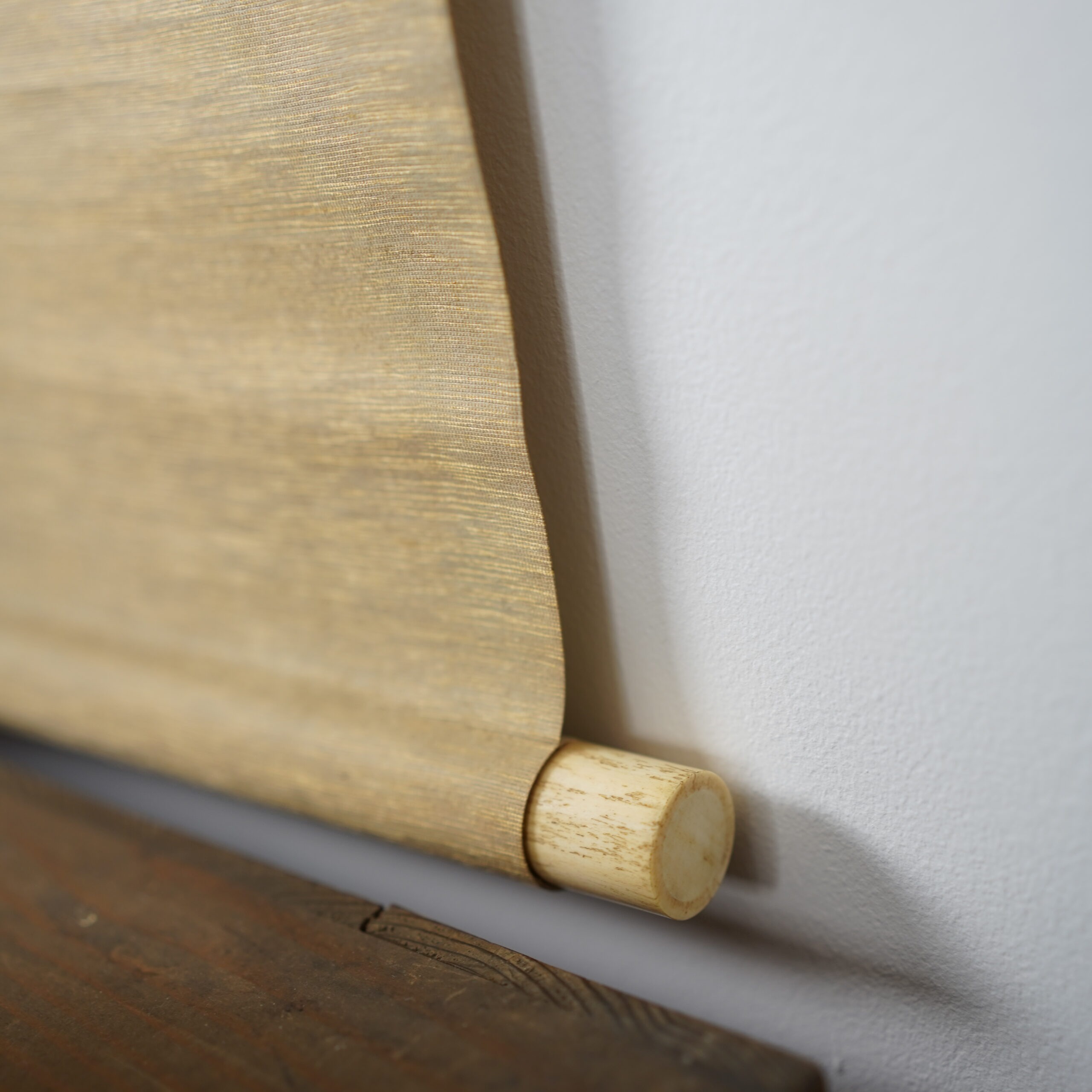 kakejiku-kakemono-danseuse-japonaise-bugaku-showa-antiquaire-japon-luc-hedin-04652 Kakemono kakejiku danseuse Japon Bugaku éventail I Luc Hédin antiquaire art japonais Kogeiya