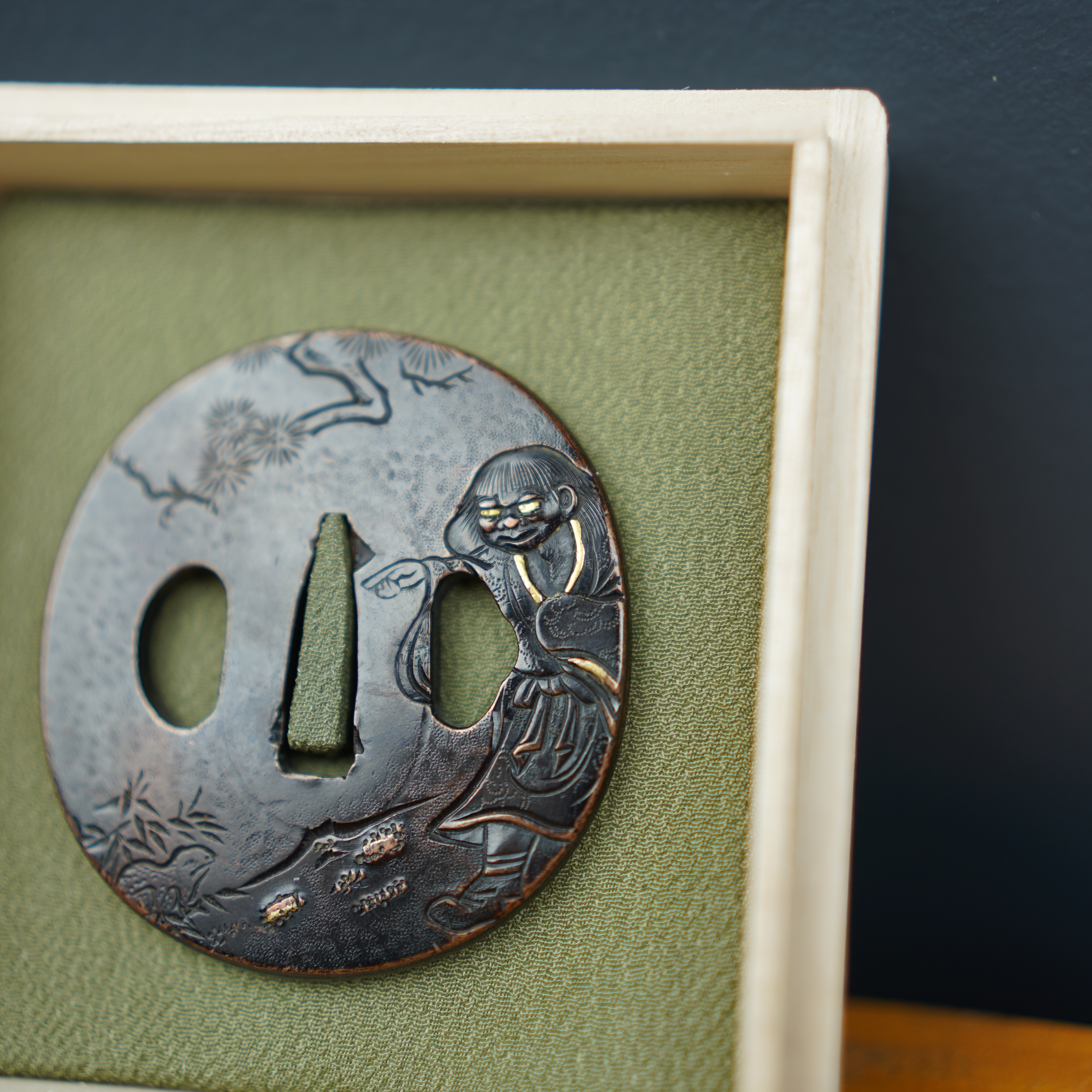 tsuba-marugata-kappa-crapaud-japon-samourai-meiji-07068